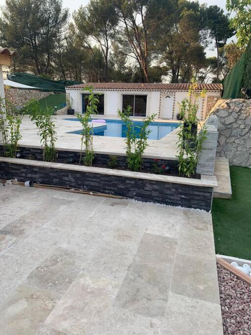 Jolie Maison Avec Vue Sur Piscine Bouc-Bel-Air Kültér fotó