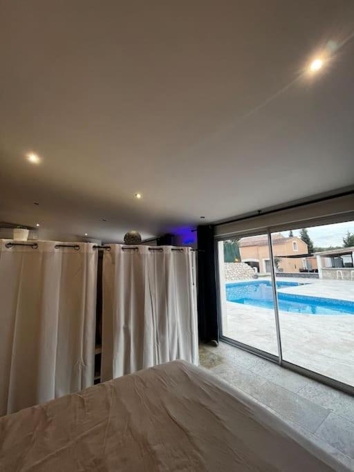 Jolie Maison Avec Vue Sur Piscine Bouc-Bel-Air Kültér fotó