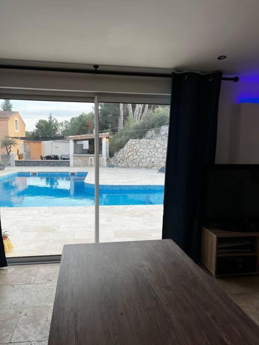 Jolie Maison Avec Vue Sur Piscine Bouc-Bel-Air Kültér fotó